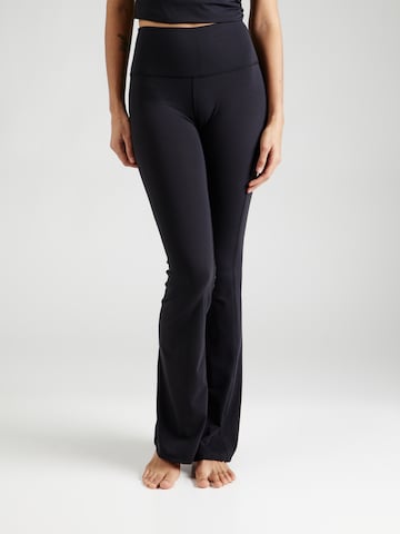 Hey Honey Flared Workout Pants in Black: front