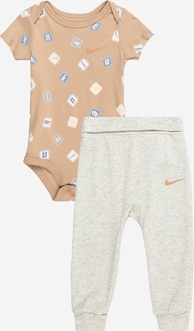 Nike Sportswear Set in Grau: predná strana