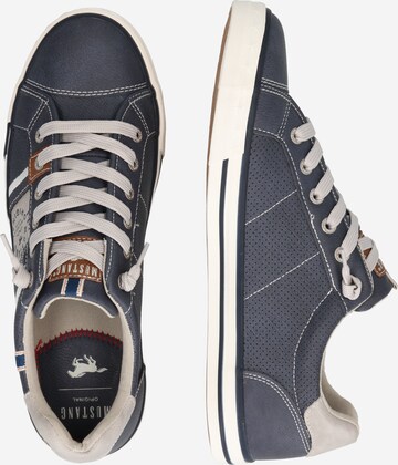 Sneaker bassa di MUSTANG in blu