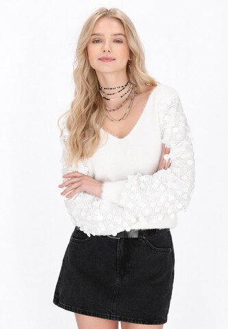 IZIA - Pullover em branco: frente