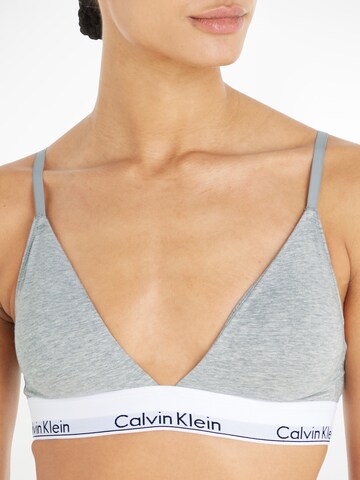 Calvin Klein Underwear - Triángulo Sujetador en gris: frente
