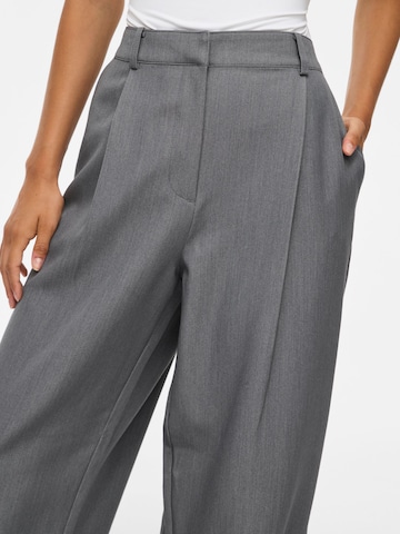 VILA - Barrel Pantalón plisado 'VILeora' en gris