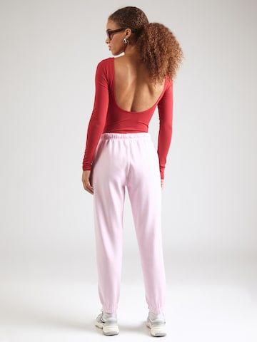 Tapered Pantaloni 'PCChilli' de la PIECES pe roz