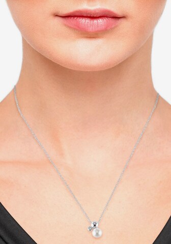 s.Oliver Necklace in Silver: front