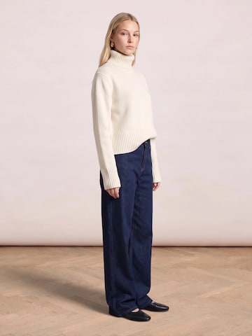 noar studios Regular Jeans in Blau