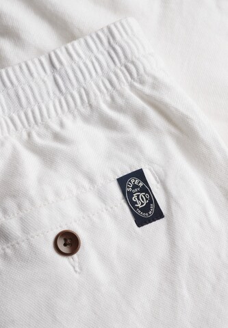 Coupe slim Pantalon chino 'The Merchant Store' Superdry en blanc