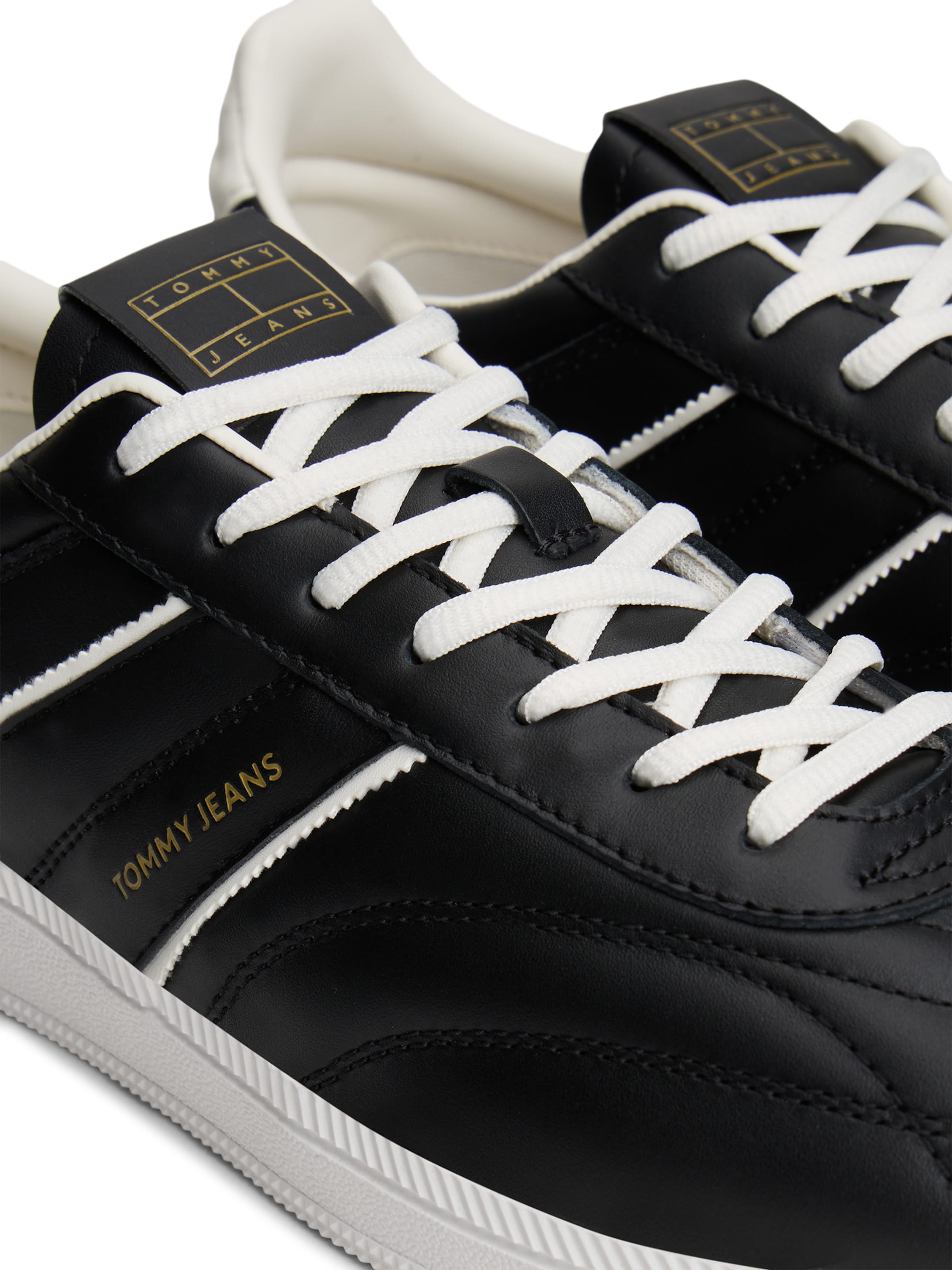 Tommy Jeans Platform trainers 'THE GREENWICH' in Black