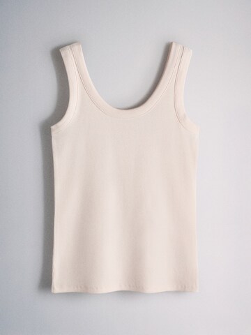The Set Top in Beige
