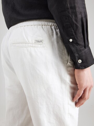Tapered Pantaloni 'WARREN' di SCOTCH & SODA in bianco