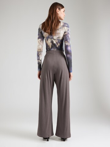 Wide leg Pantaloni 'Sofia' di STUDIO SELECT in grigio