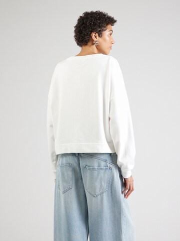 GAP Sweatshirt in White