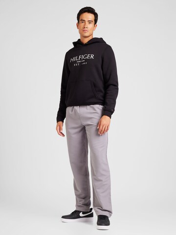 TOMMY HILFIGER Mikina – černá
