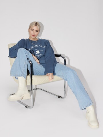 LeGer by Lena Gercke Sweatshirt 'Jarina' i blå