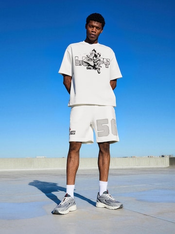 BershkaMajica - bijela boja