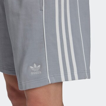 ADIDAS ORIGINALS Regular Broek 'Rekive' in Grijs