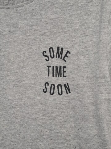 SOMETIME SOON Shirt 'Revolution' in Grijs