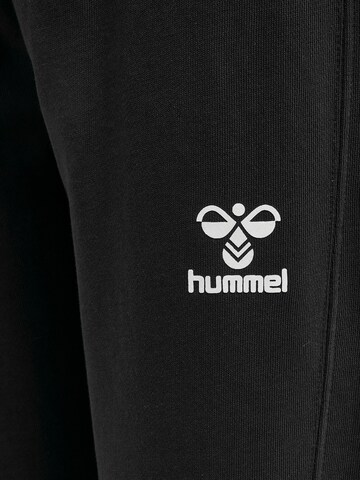 Hummel Regular Sporthose in Schwarz