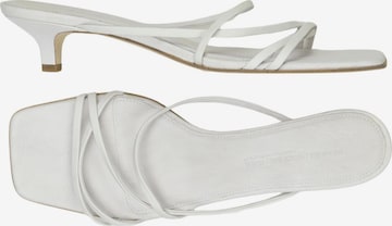 Kennel & Schmenger Sandalen 41,5 in Weiß: Vorderseite