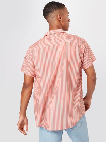 Les Deux - Ajuste regular Camisa 'Lucca' en rojo