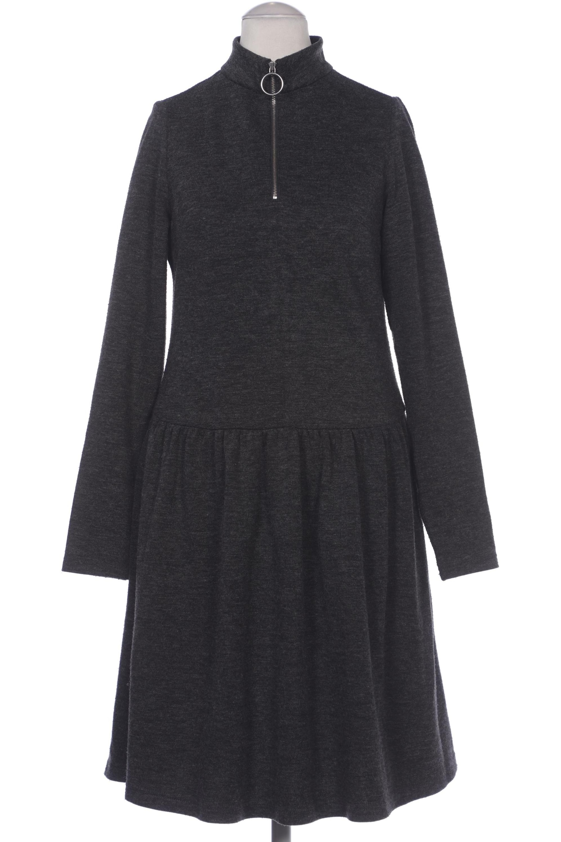 ONE MORE STORY Kleid XS in Grau: Vorderseite