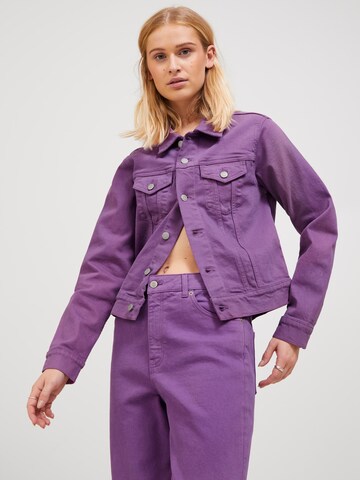JJXX Between-season jacket 'Melina' in Purple: front