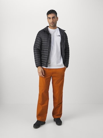 Tricou funcțional 'Essentials' de la THE NORTH FACE pe alb