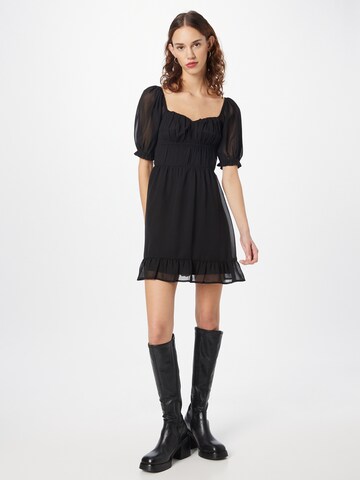 Rochie de vară de la HOLLISTER pe negru: față