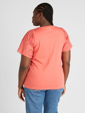 T-shirt 'IMMA' ONLY Carmakoma en rose