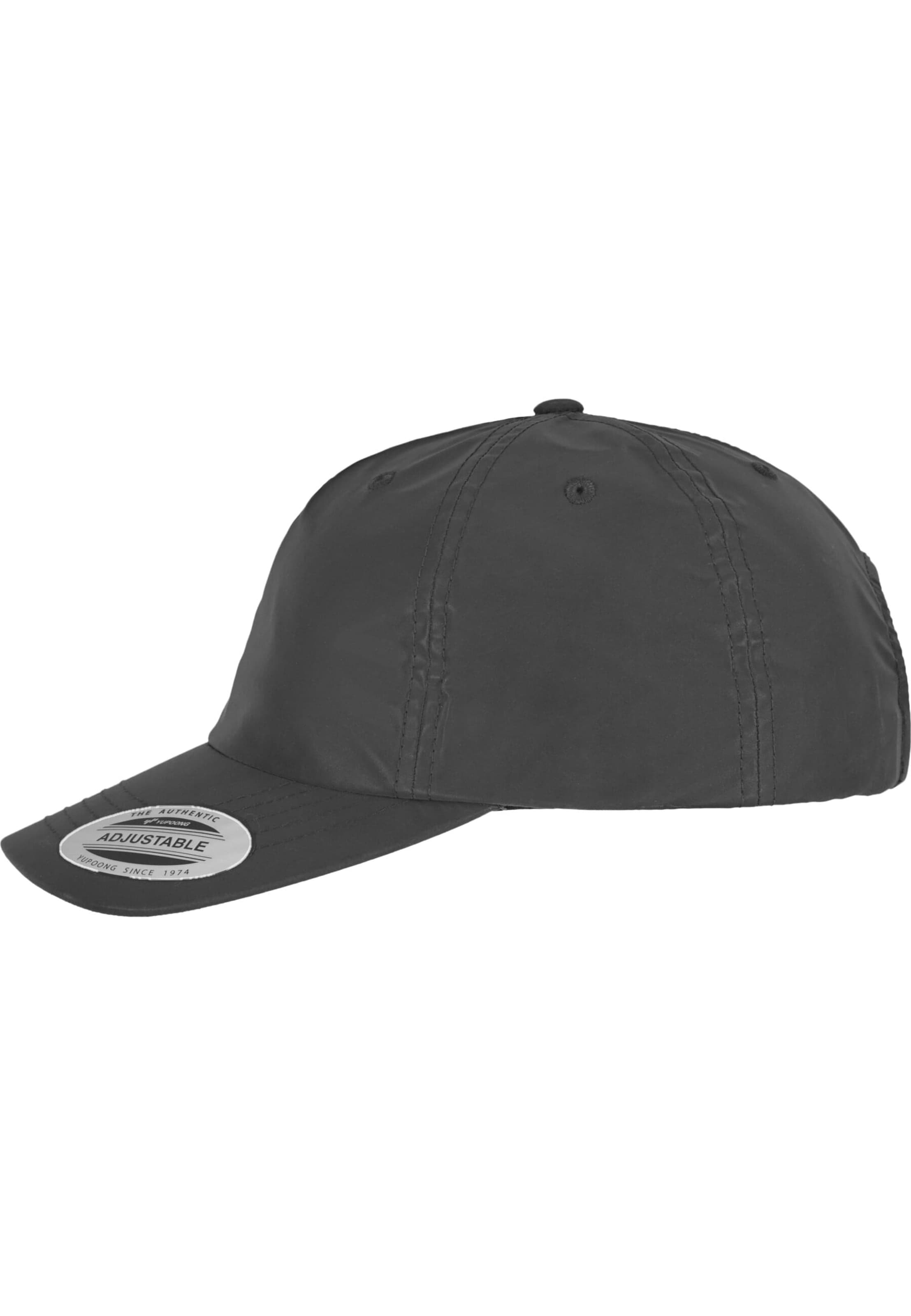 Flexfit Cap in Black