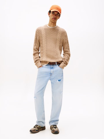 Tommy Jeans Sweater in Grey
