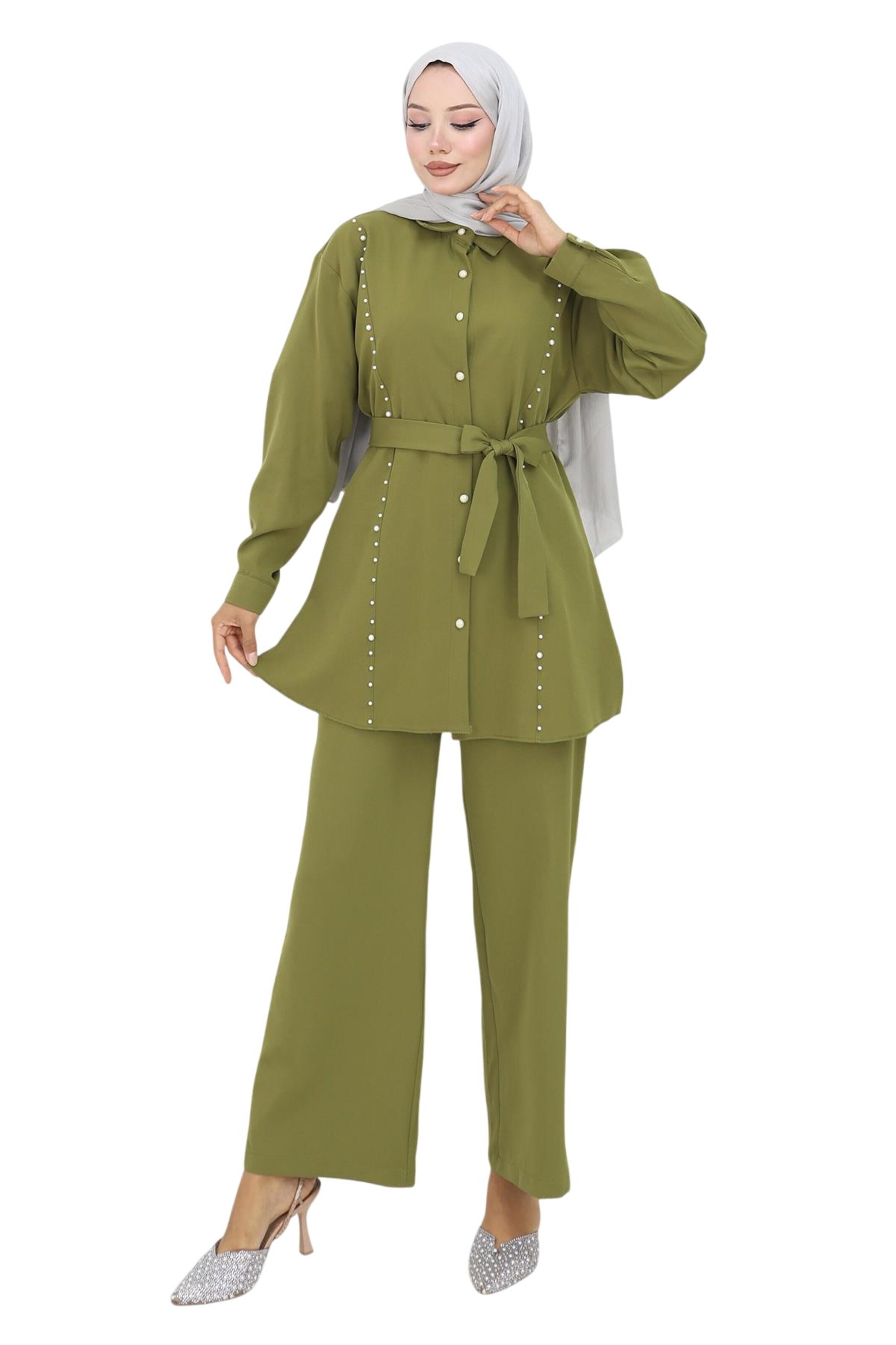 Pantalons de tailleur MODAMIHRAM en vert