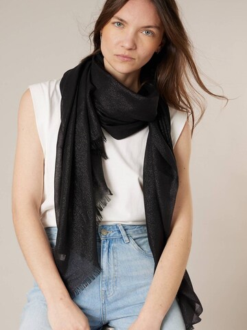 Écharpe 'Meredith' Deeluxe en noir : devant