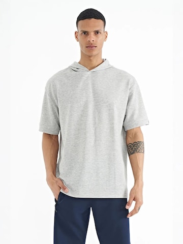 Tommy Life T-Shirt in Grau: Vorderseite
