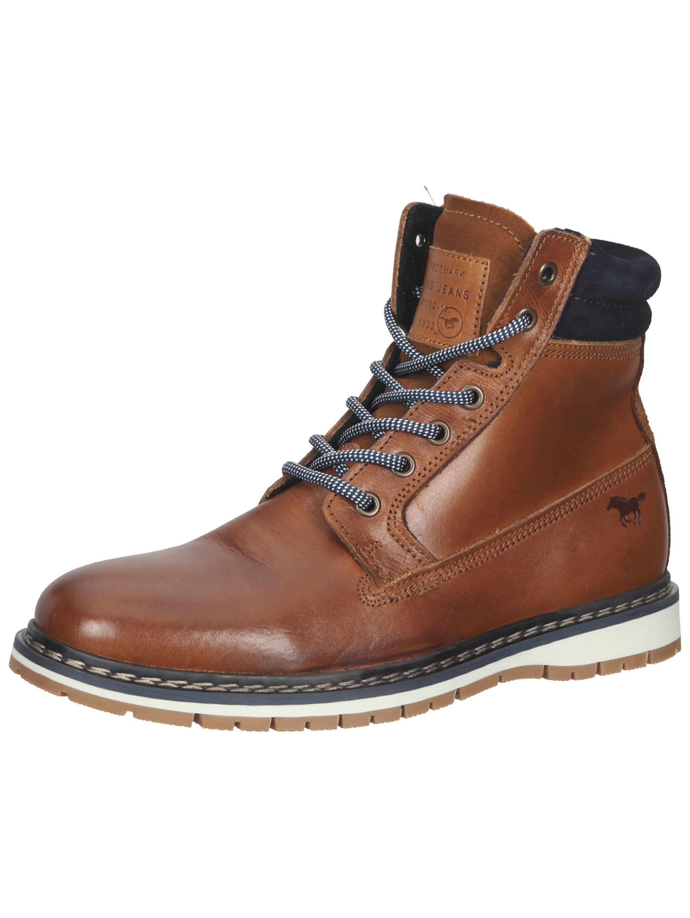 MUSTANG Veterboots in Bruin: voorkant