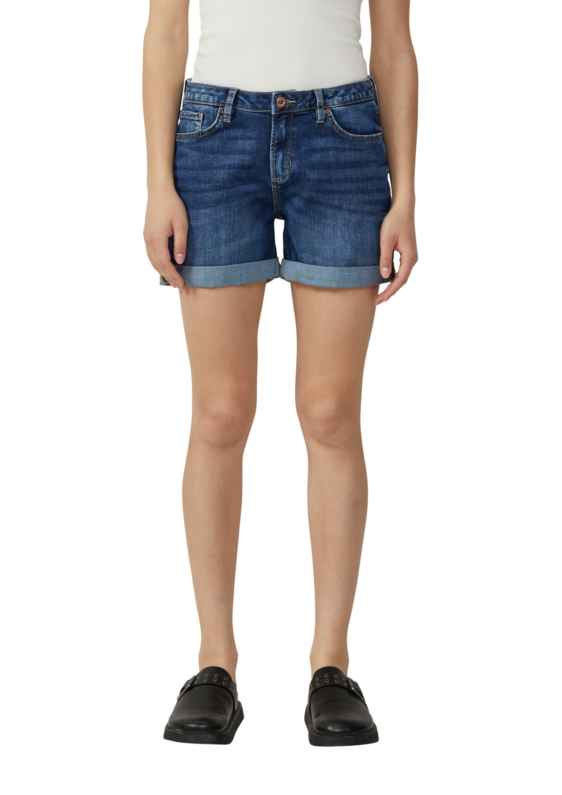 QS Slimfit Shorts 'Abby' in Blau: Vorderseite