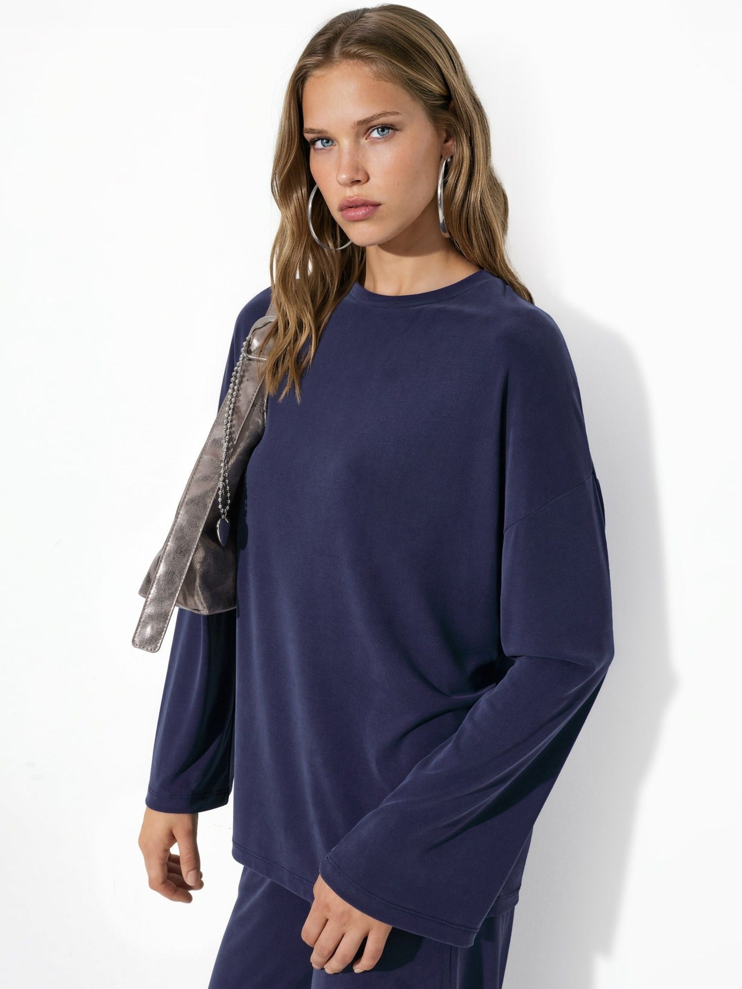 Busem Blouse in Blue