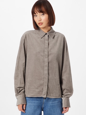 DRYKORN Blouse in Brown: front