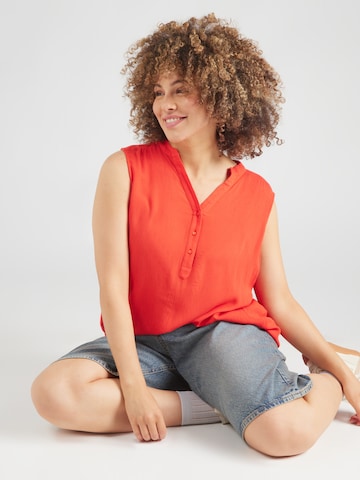 ONLY Carmakoma - Blusa 'CARJETTE' en rojo: frente