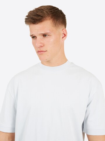 BRAVE SOUL Bluser & t-shirts i hvid