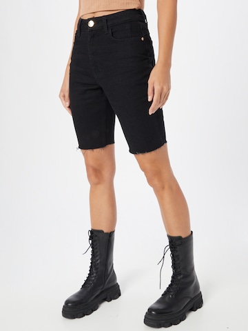 River Island Skinny Shorts in Schwarz: predná strana