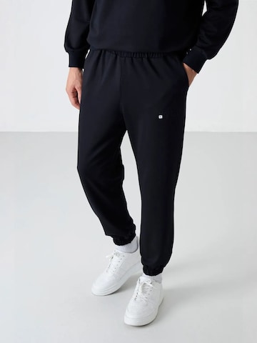Tommy Life Sweatsuit 'Aktive Sets' in Black