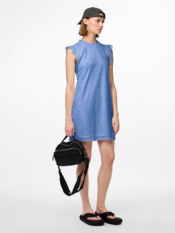 Robe 'OLLINE' PIECES en bleu