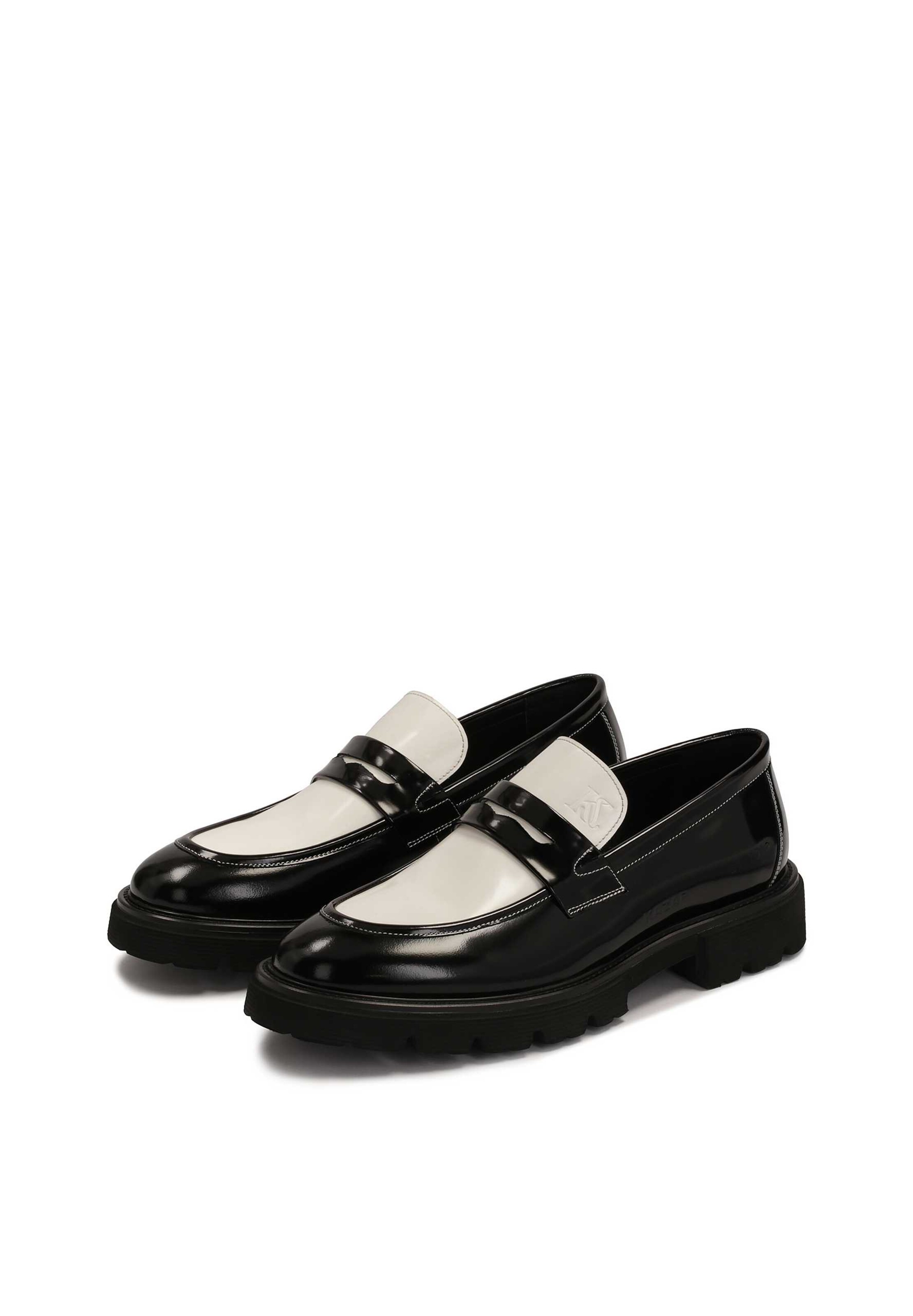 Kazar Studio Instappers 'Penny' in Zwart