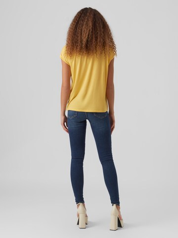 T-shirt 'AVA' VERO MODA en jaune