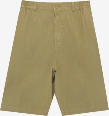 Pull&Bear Regular Chino Pants in Green: front