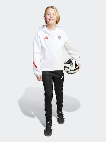 ADIDAS PERFORMANCE Sportsweatjacka 'FCB ANTH' i vit: framsida