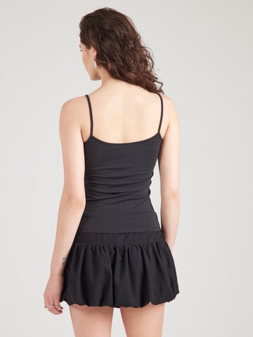 Monki Top 'Sarah' – černá