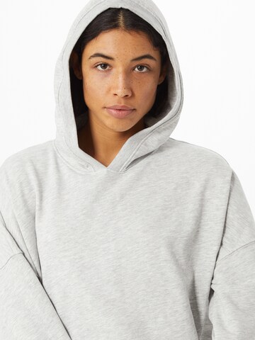 ONLY Sweatshirt 'ENJA' in Grau