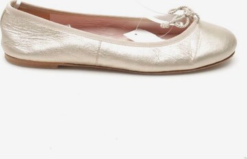 PRETTY BALLERINAS Flats & Loafers in 37 in Silver: front