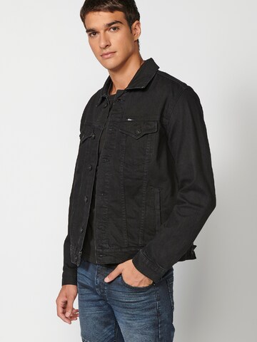 KOROSHI Between-Season Jacket in Black